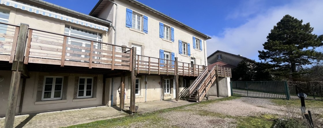 A vendre: auberge de Flirey